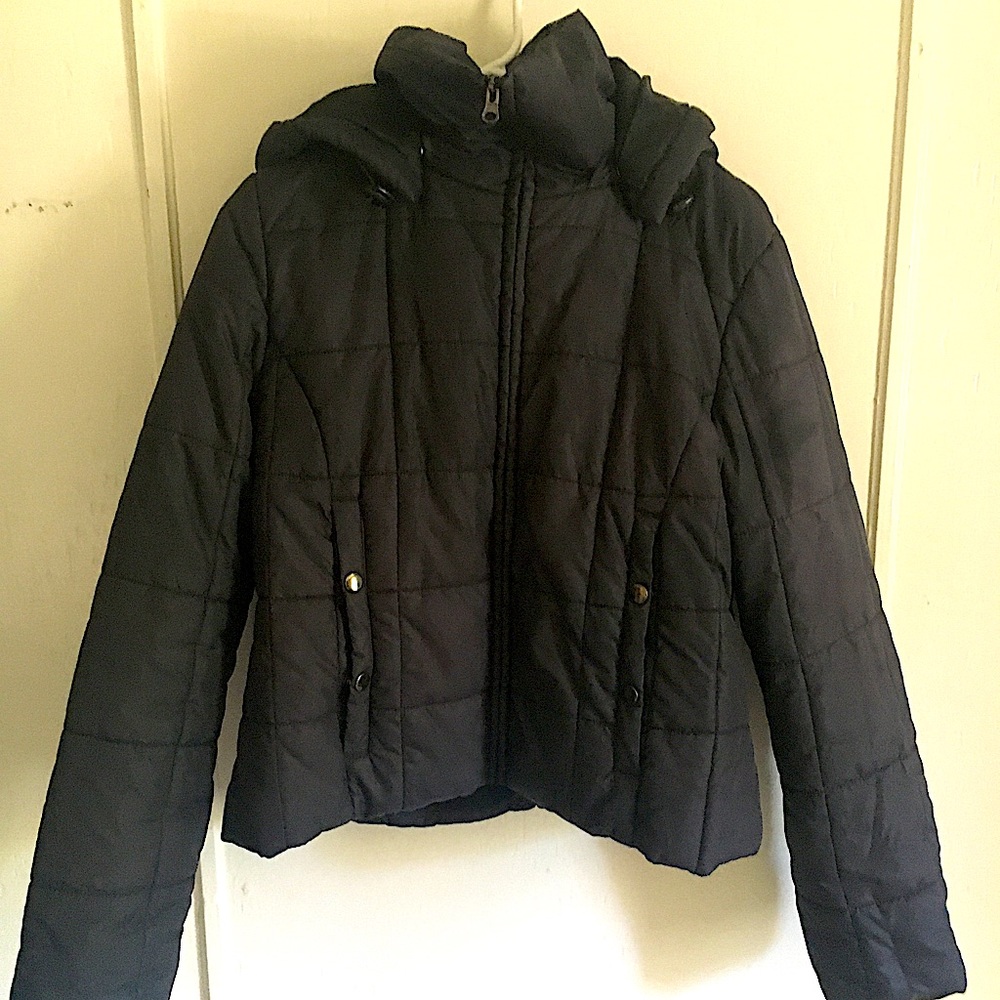 Women’s puffer jacket w hood